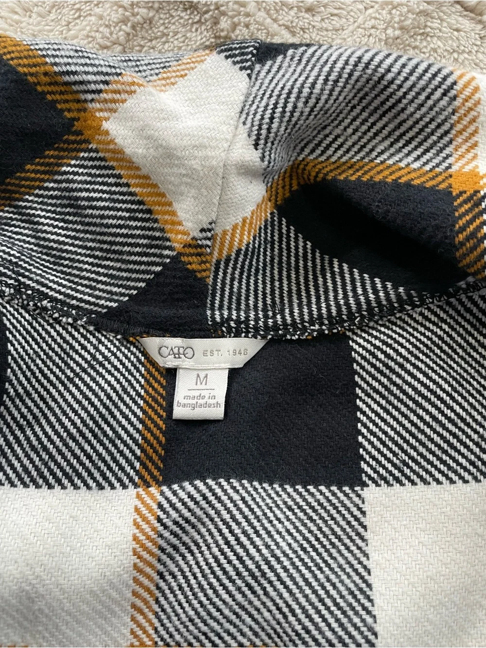 Cato‎ Black White & Gold Plaid Open Front Vest~ Sz medium~ Business Casual